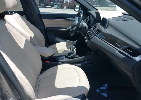 2016 BMW X1 xDrive28I из США, поврежденный, VIN WBXHT3Z35G4A49535